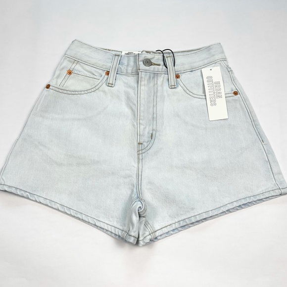 uo levis